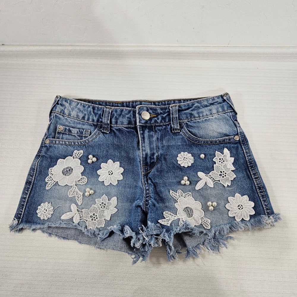 Bebe Girls Blue Denim Shorts Lace Floral Pearl Embellished Cut Offs Size 12 boho